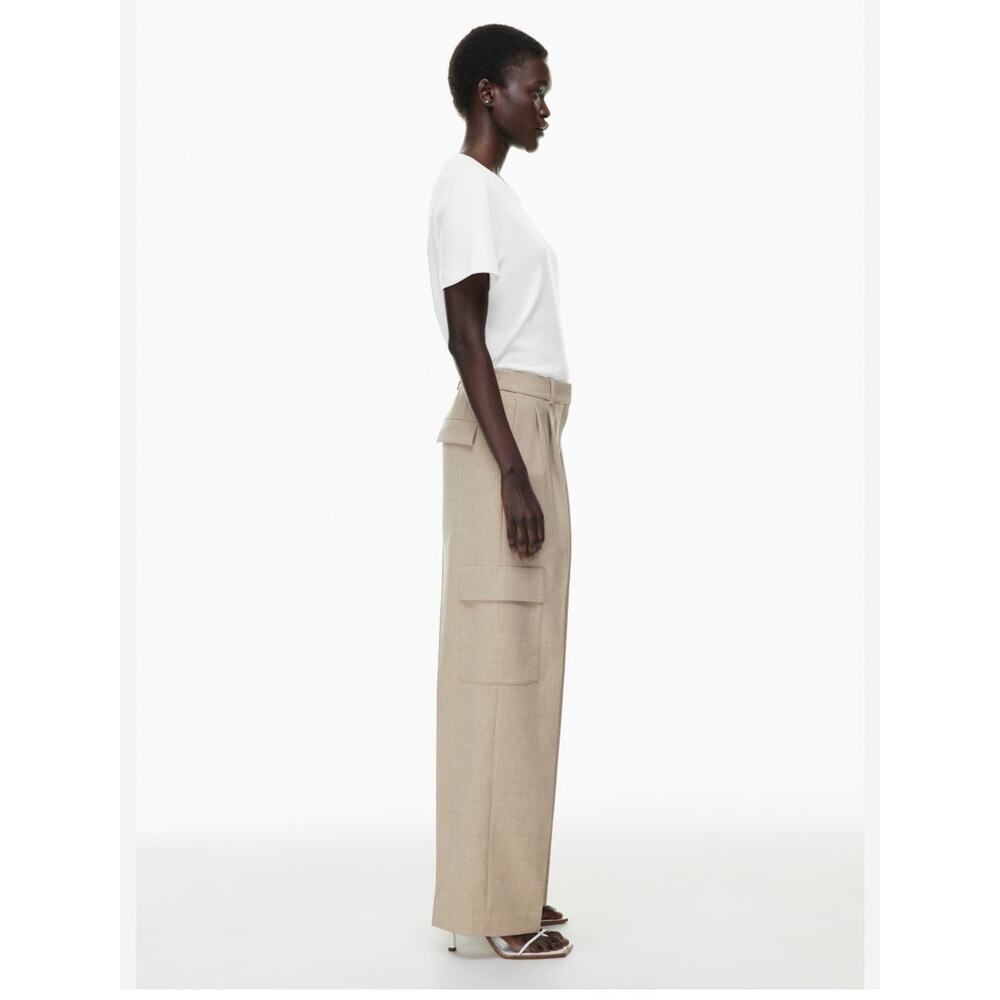 Aritizia Babaton Spotlight Dress Pants Size 8 Cream Wide Leg Cargo Pockets